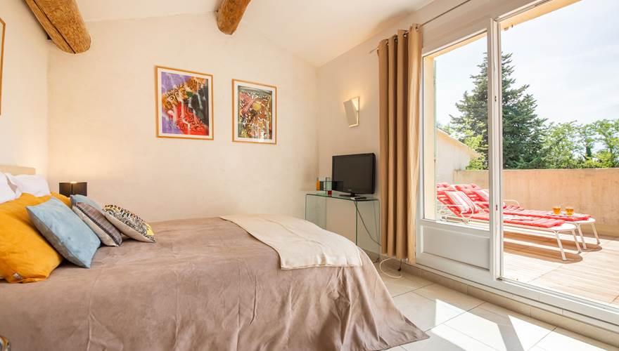 Mas-de-Martinet-chambre-Art-Deco