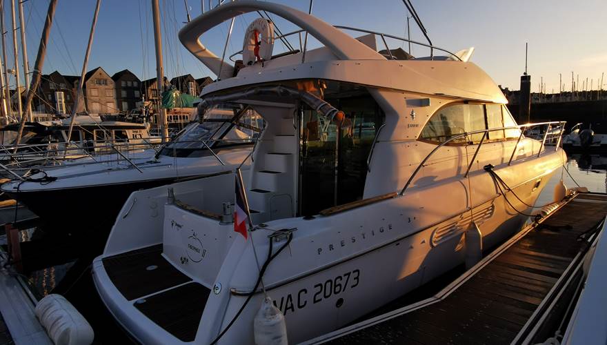 Prestige 36