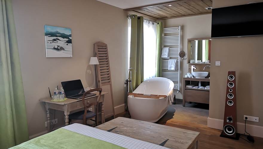La chambre Pergaud vous offre son confort