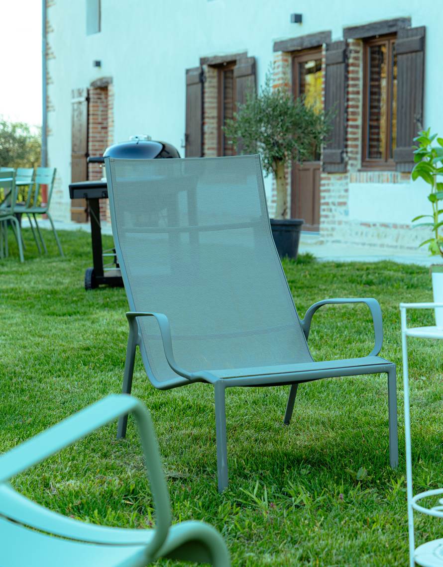 terrasse-conviviale-domaine-photo-contact