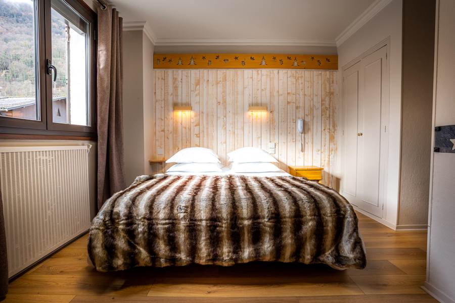 Hotel Bagnères de Luchon St Mamet Pyrénées La Rencluse