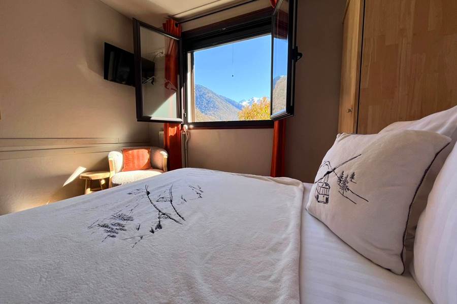 Hotel Luchon St Mamet La Rencluse Pyrenees