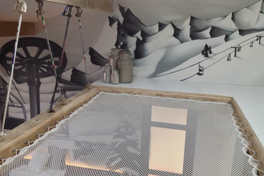 filet suspendu devant les pistes de ski relax chocolat chaud Saintes Maries de la mer