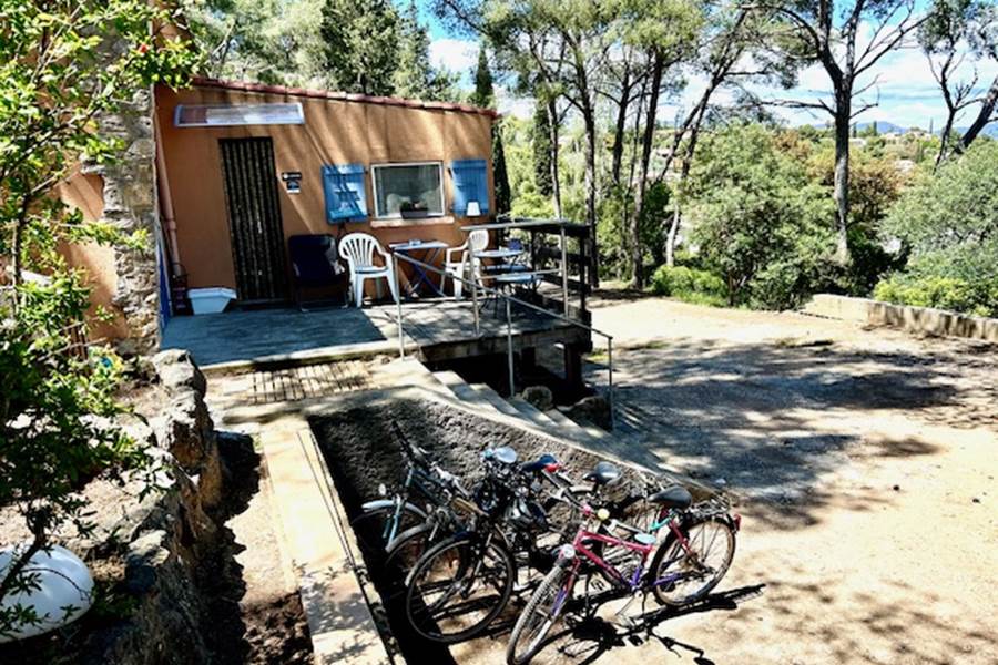 Terrasse vue mer et vélos en location-photo-page