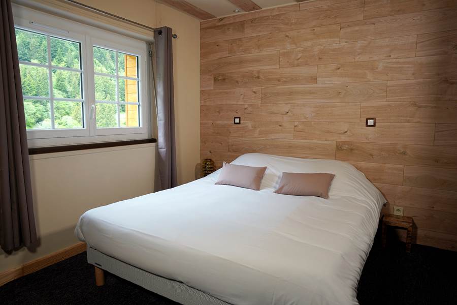 Chambre lumineuse et moderne Pyrénées