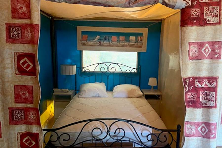 Chambre lit 140 x 200-photo-page