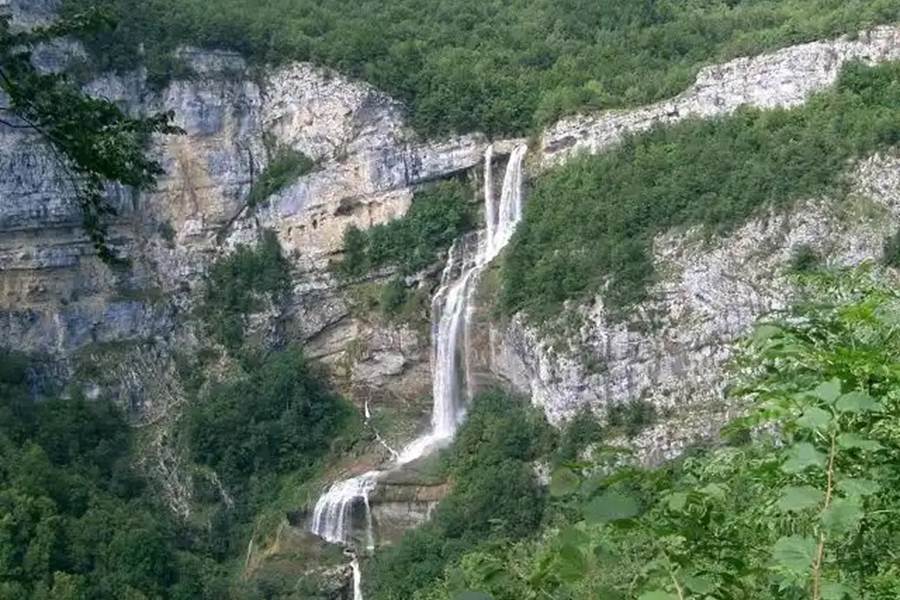 cascade charabotte 