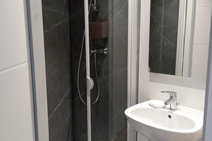 Ty Kerleguer - salle d'eau - WC