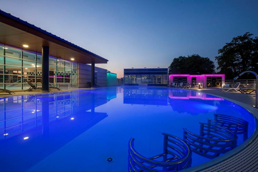 Détente Thermale au Cœur de la Nature-photo-page