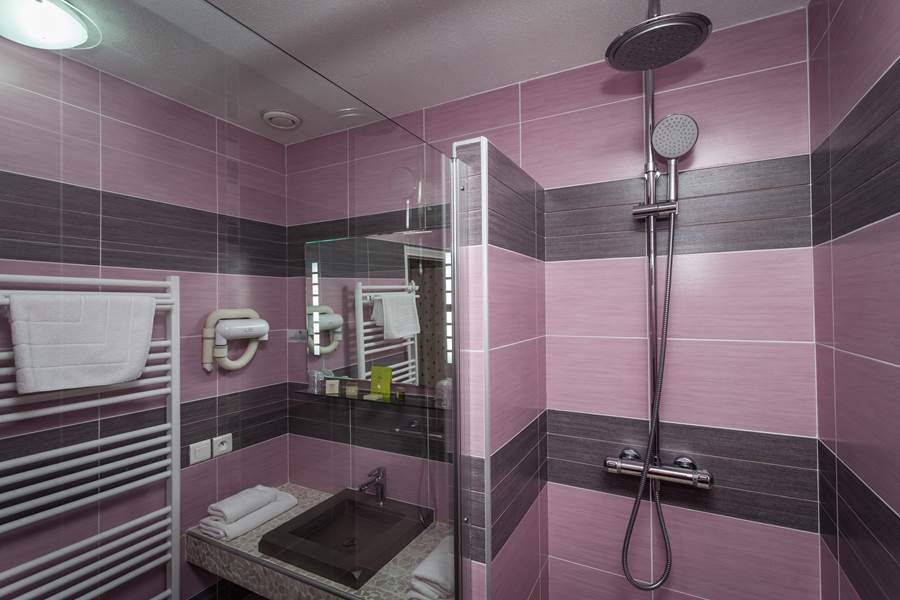 Hostellerie du grand duc salle de bain 5