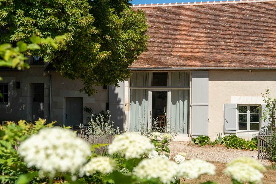 Grande baie vitrée du gite du Cygne