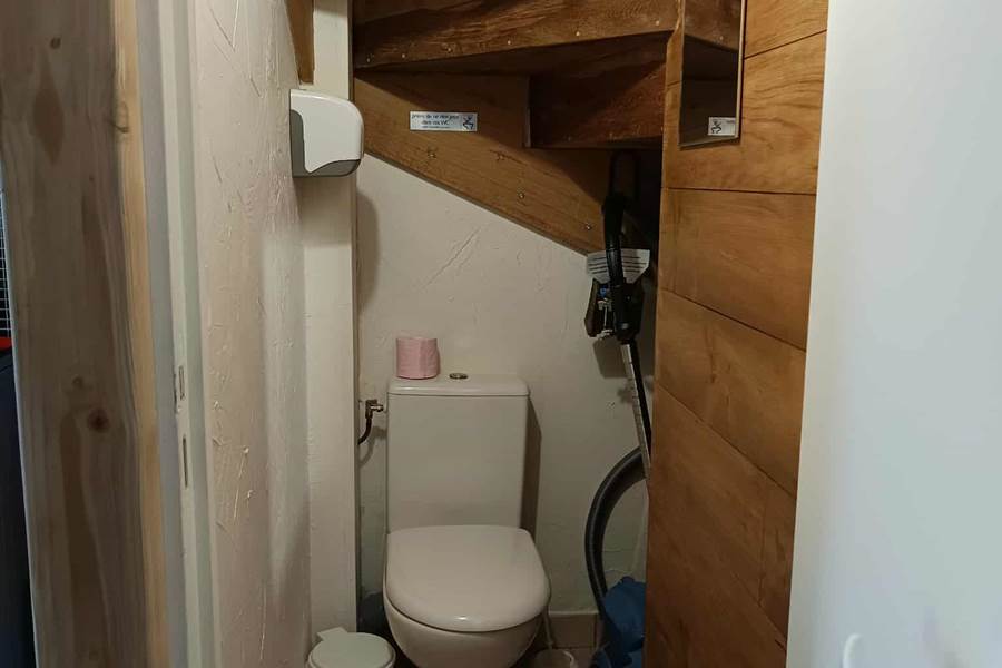 wc2-gite-chaumiere