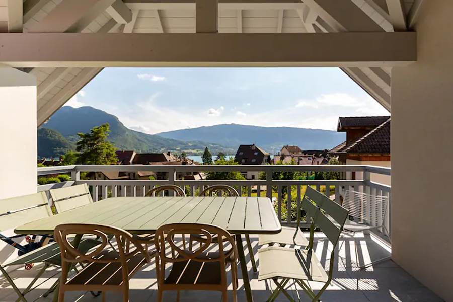 01-Le duplex vue Lac et montagnes-TERRASSE 1