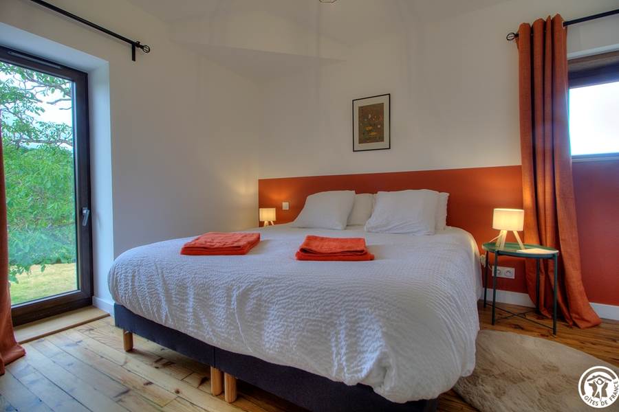 Chambre avec lit King Size 180 cm