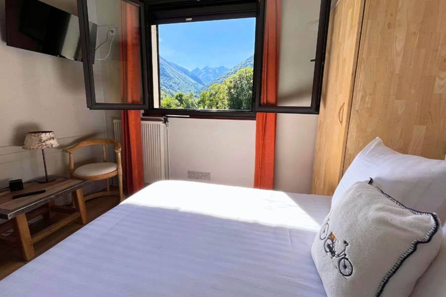 Hotel Luchon St Mamet La Rencluse Pyrenees