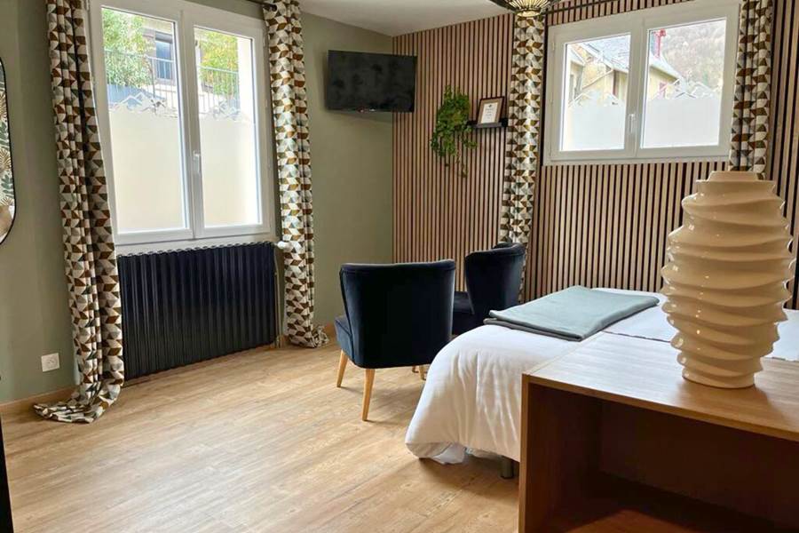 Hotel La Rencluse St Mamet Luchon Pyrenees