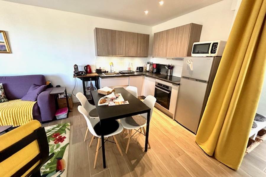 Cuisine avec table 4 convives-photo-page