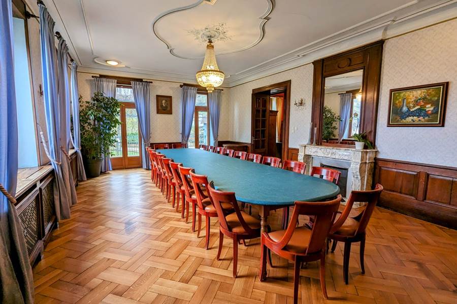 Gite-de-groupe-alsace-vosges-chalet-salle-a manger-1