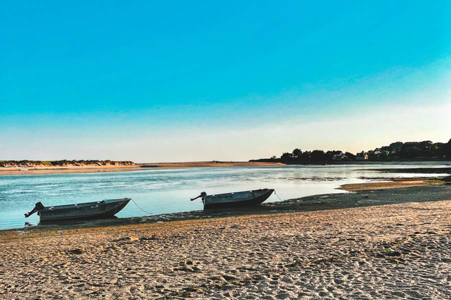 Coucher de soleil sur la plage du Letty depuis la Paillotte Iodée Bénodet