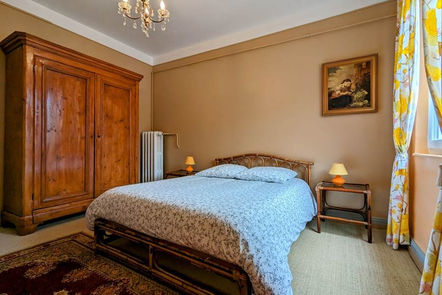 Gite-de-groupe-alsace-vosges-chalet-chambre-beige