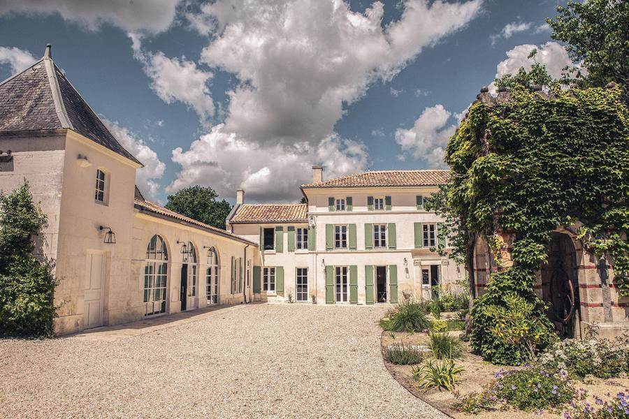 Visite du chai et de la distillerie / Maison Brillet