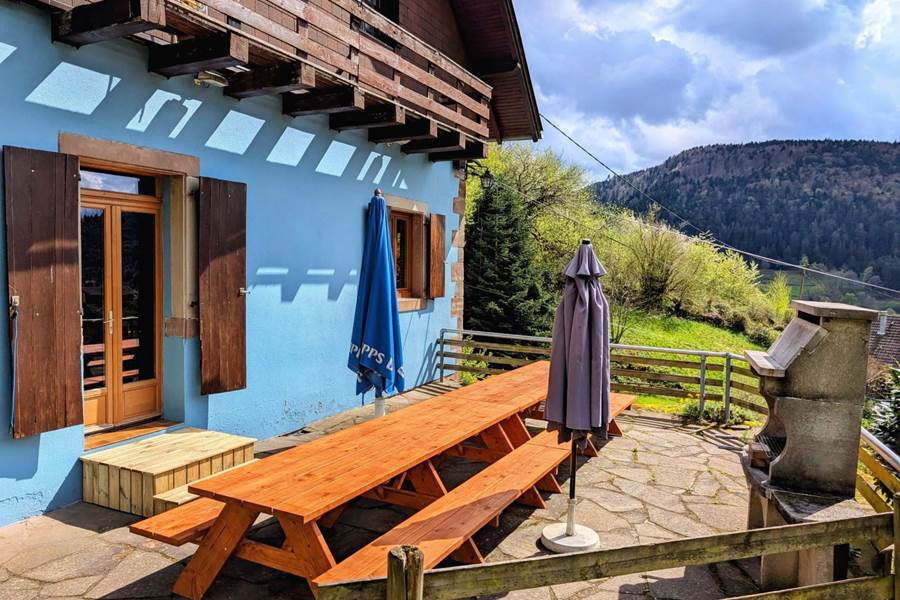 Gite-de-groupe-alsace-vosges-chalet--loup-terrasse-1