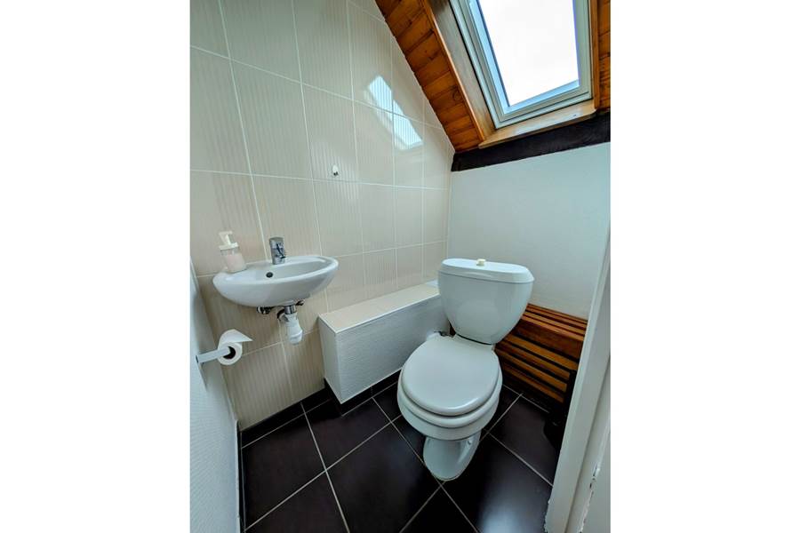Gite-de-groupe-alsace-vosges-chalet-salle-de-bain-quatre