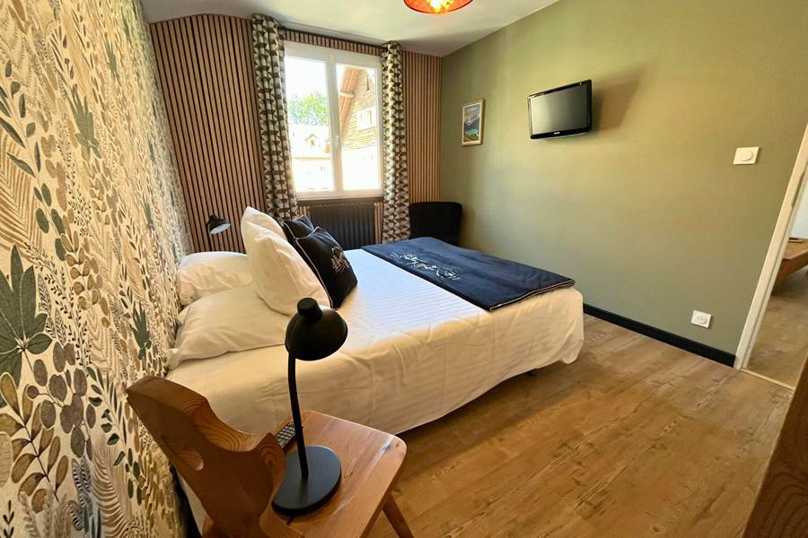 Hotel Bagnères de Luchon St Mamet Pyrénées La Rencluse