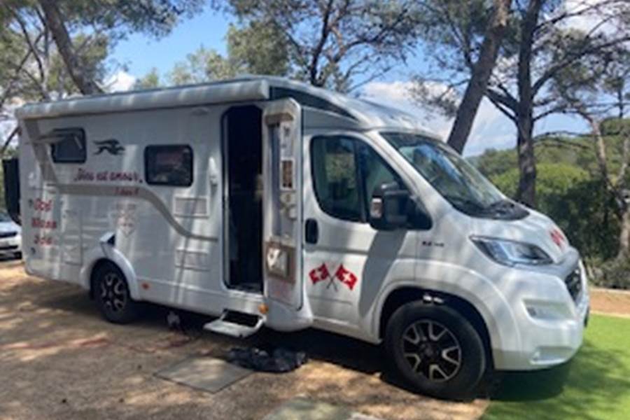 endroit calme et ombragé-photo-page