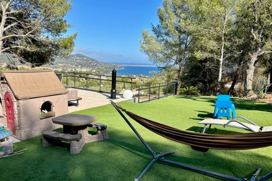 Jardin privatif sans vis-à-vis-photo-page