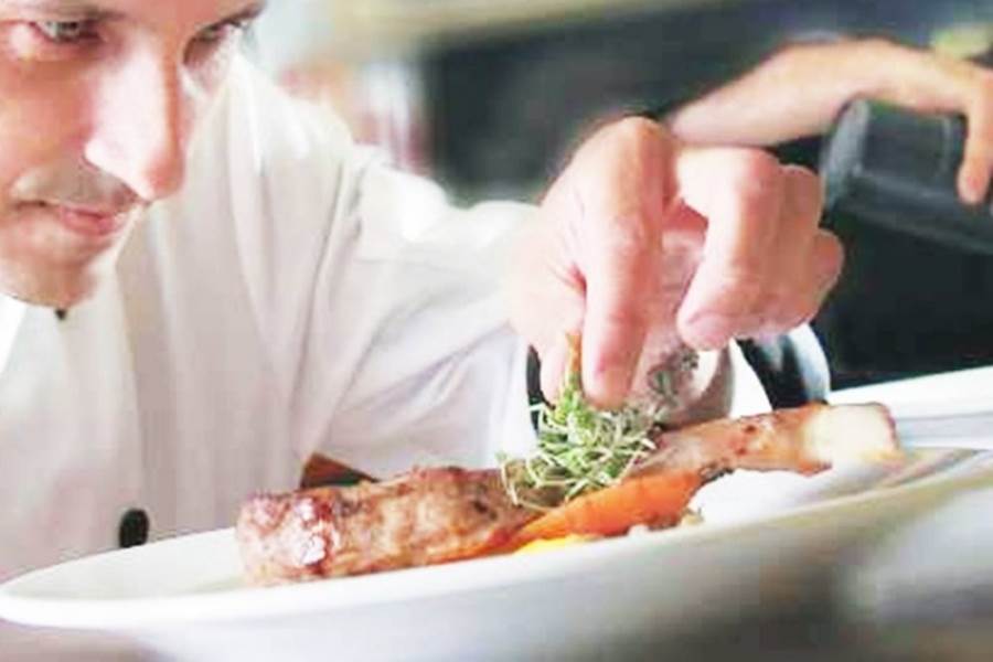 Chef du Resto L'Entr'Amis