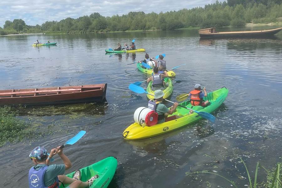 La Loire à fleur d'eau, des moments suspendus lors des belles balades de Loire Kayak.