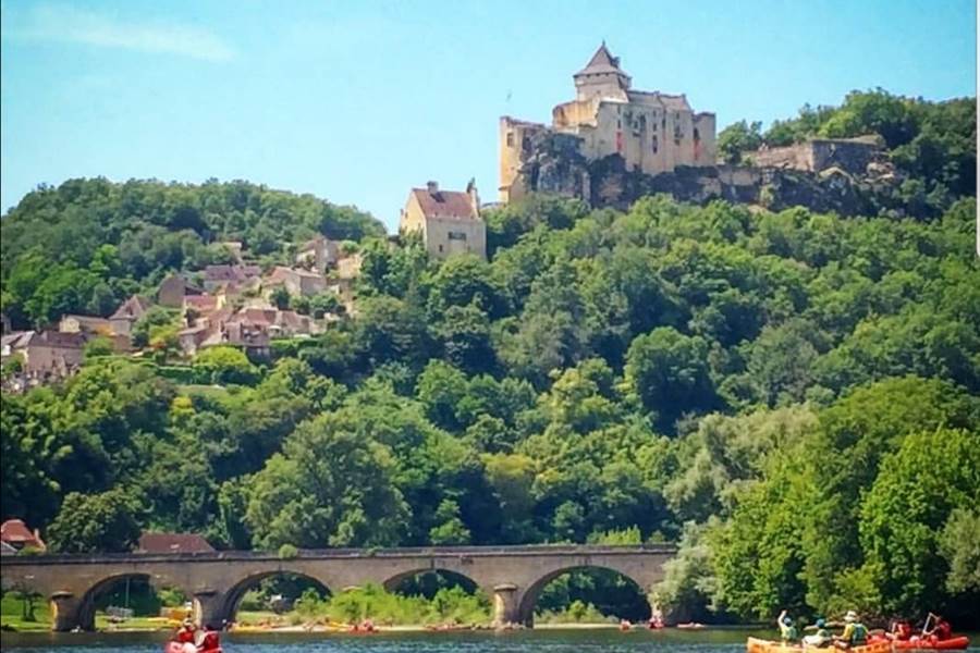 Location canoe dordogne Castelnaud