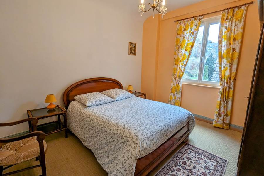 Gite-de-groupe-alsace-vosges-chalet-chambre-orange