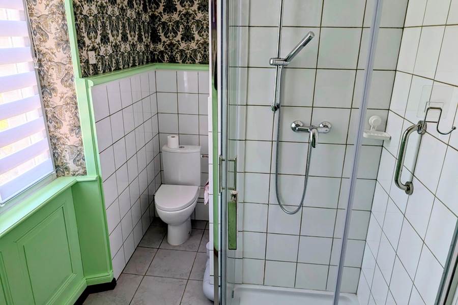 Gite-de-groupe-alsace-vosges-chalet-salle de bain 1er etage 3