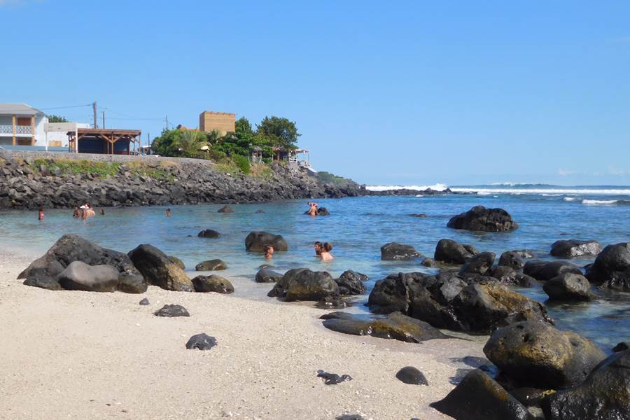 La petite plage de Terre Sainte