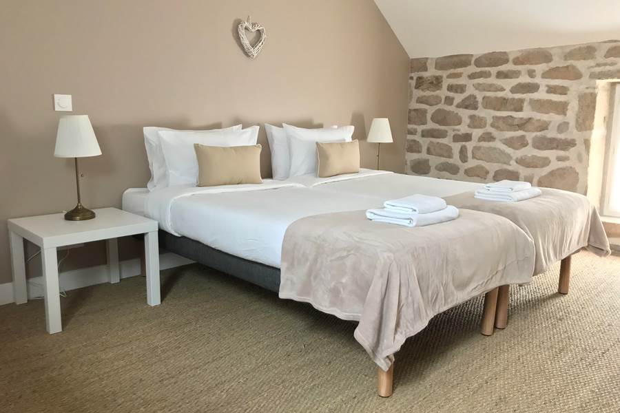 Chambre gîte 2 places - Gîtes Vassivière Le Fer à Cheval