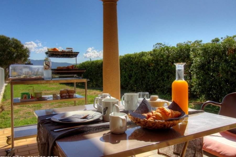 brunch en terrasse Corse du sud
