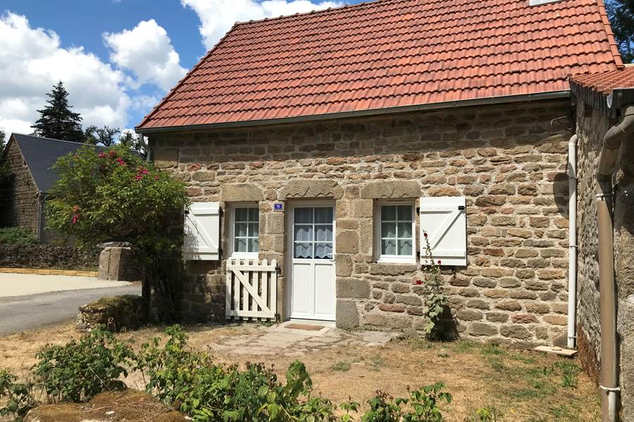 Entrée gîte 4 places - Gîtes Vassivière Le Fer à Cheval