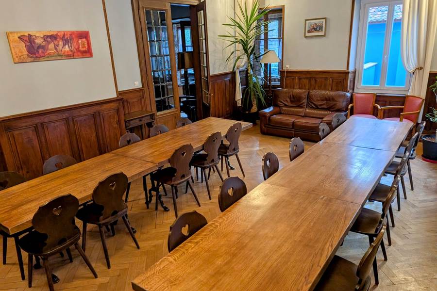 Gite-de-groupe-alsace-vosges-chalet-salle-a-manger-1