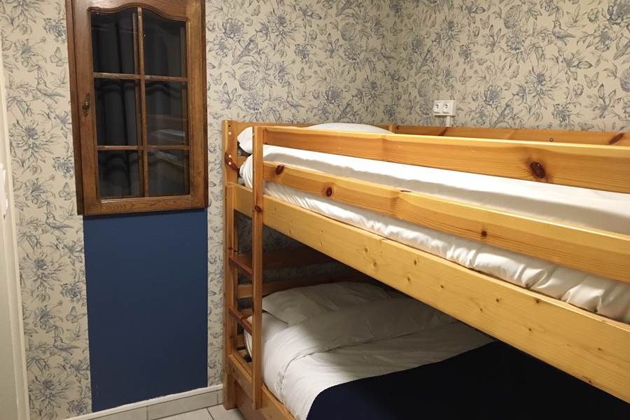 gîte_sarthe_la_fleche_chambre_enfants_nid