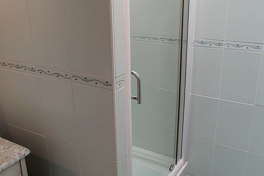 salle-de-douche-prive-chambre-hotes-verte-montpon-menesterol