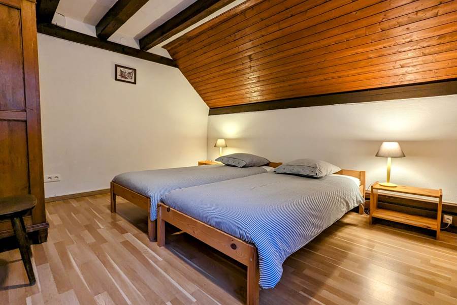 Gite-de-groupe-alsace-vosges-chalet-chambre-cinq