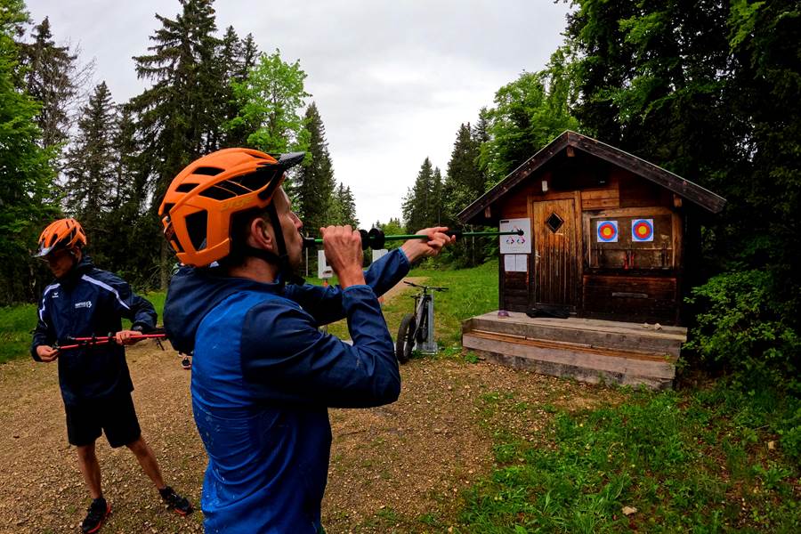 Activité montagne pour un groupe EVG à Annecy