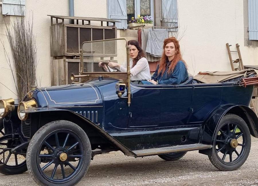 Sofia Essaïdi et Audrey Fleurot à la Manufacture Royale de Bains