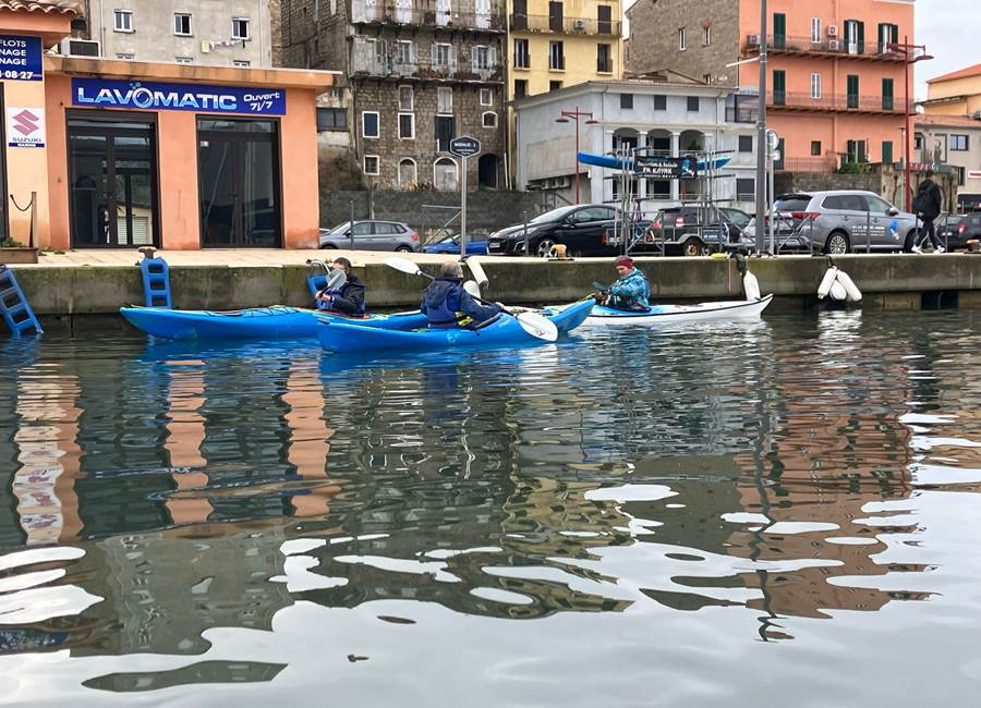 Abbartello kayak Corse port de Propriano 1er decembre 2025