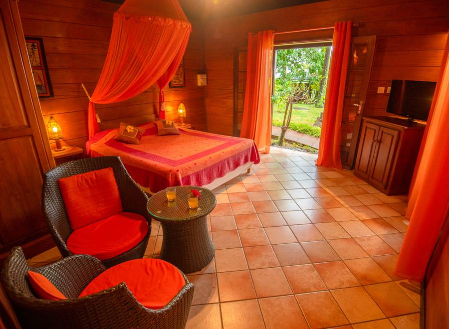 gite ylang et ylang 2 face à la Piscine