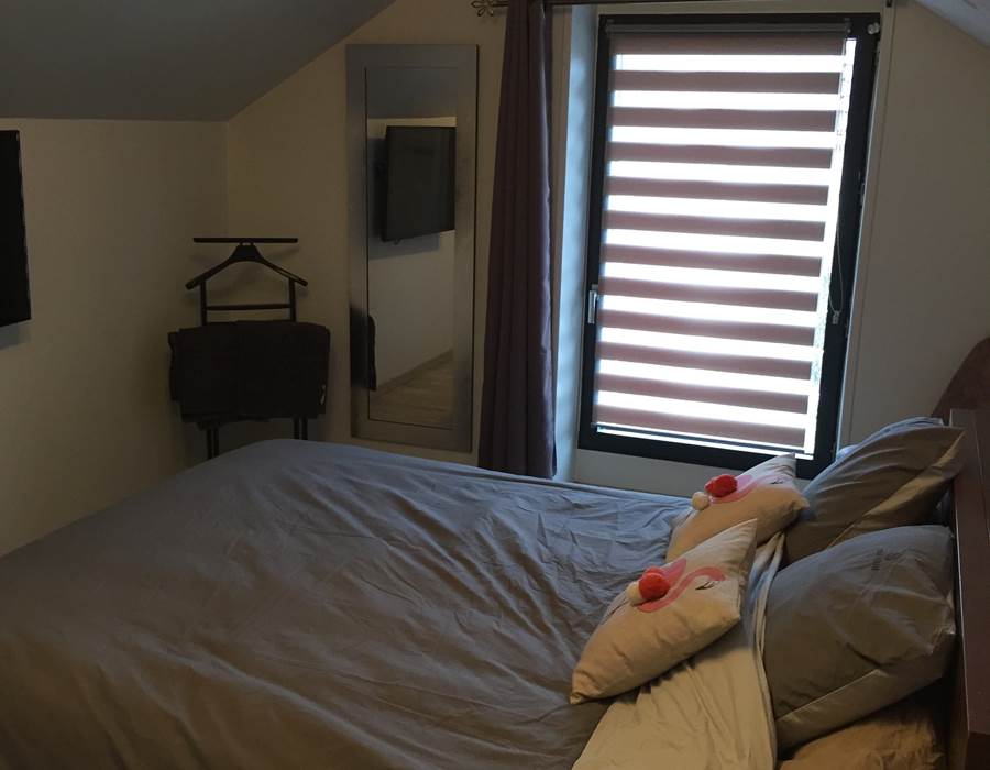 Lerougeetblanc-chambre hote gite-auxerre yonne bourgogne franche comté-piscine spa sauna hammam jacuzzi-famille couple mariage-repas dégustation- repos calme campagne-guedelon vezelay chablis joigny_Les Clos2
