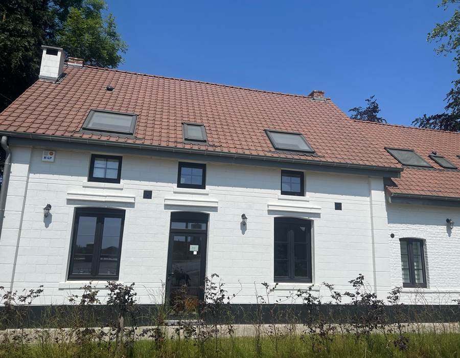 La façade avant