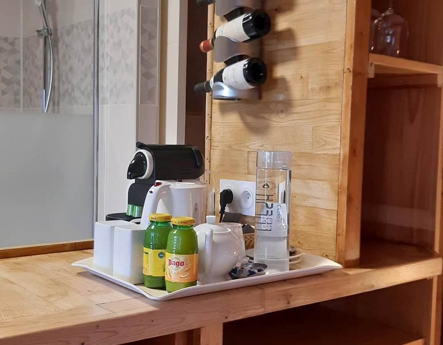 chambre l'R de Rien - espace comptoir-détente-courtoisie, rénovation juin 2021